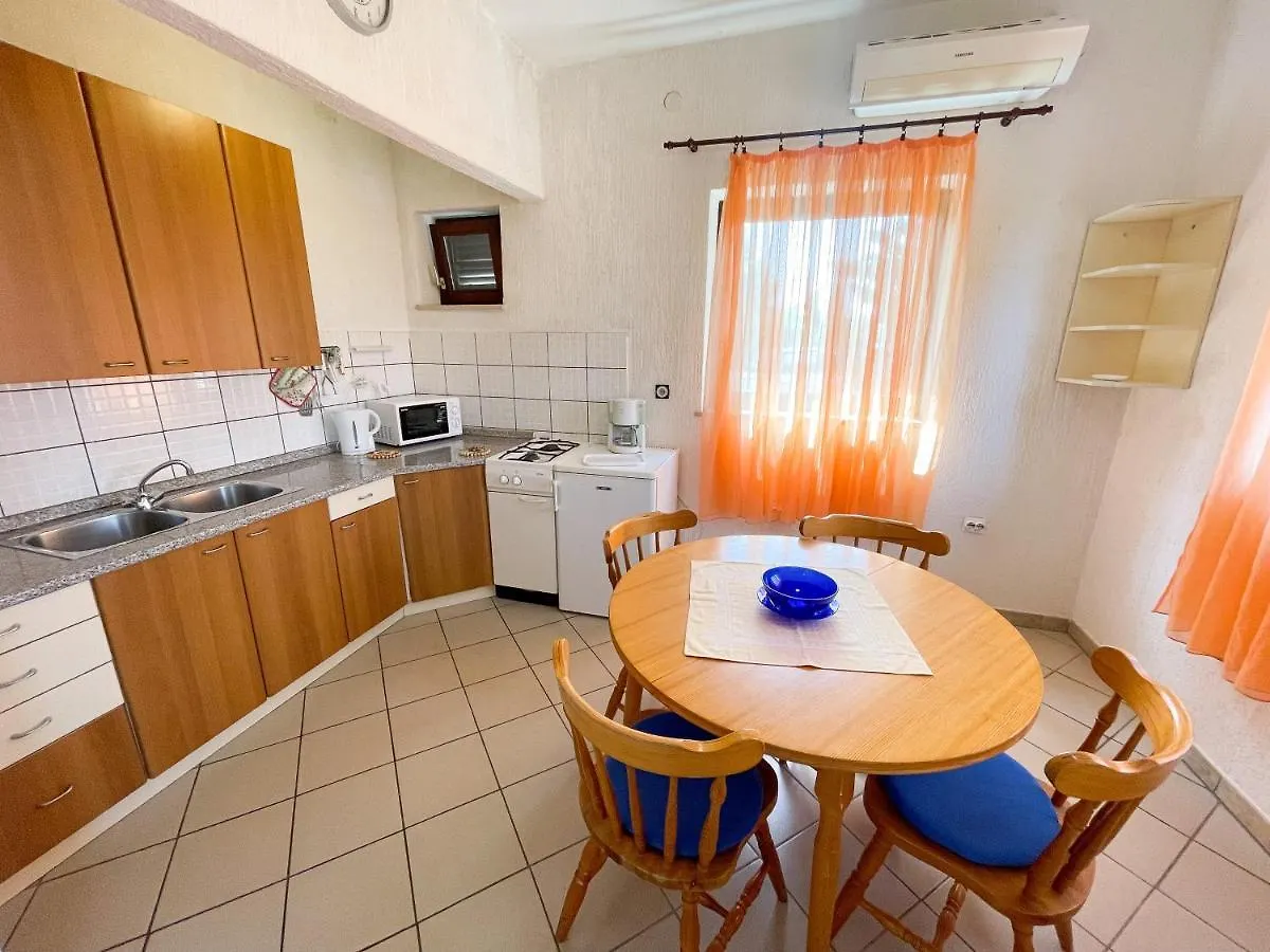 Apartmani Talia Dramalj 0*,  Croatia